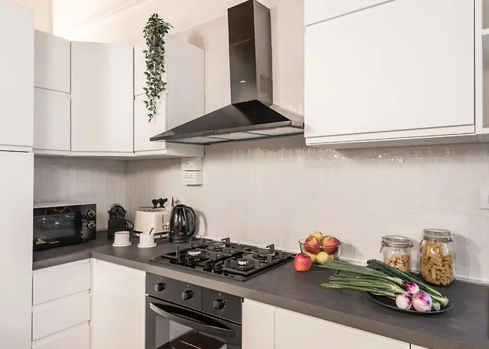 The Rent - Characteristic Three-room Near Piazza Navona Apartamento
