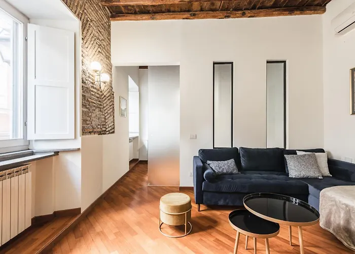 The Rent - Characteristic Three-room Near Piazza Navona Roma