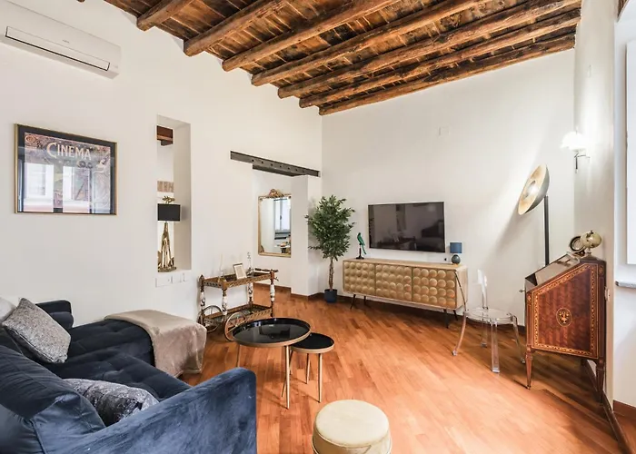 The Rent - Characteristic Three-room Near Piazza Navona * Roma