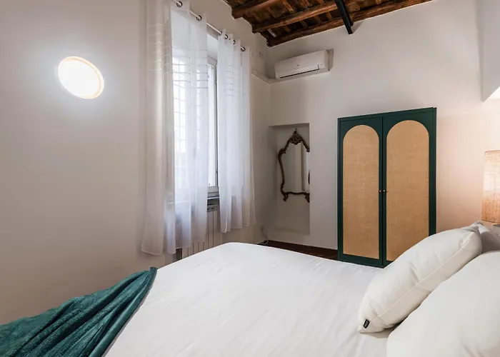 The Rent - Characteristic Three-room Near Piazza Navona Roma