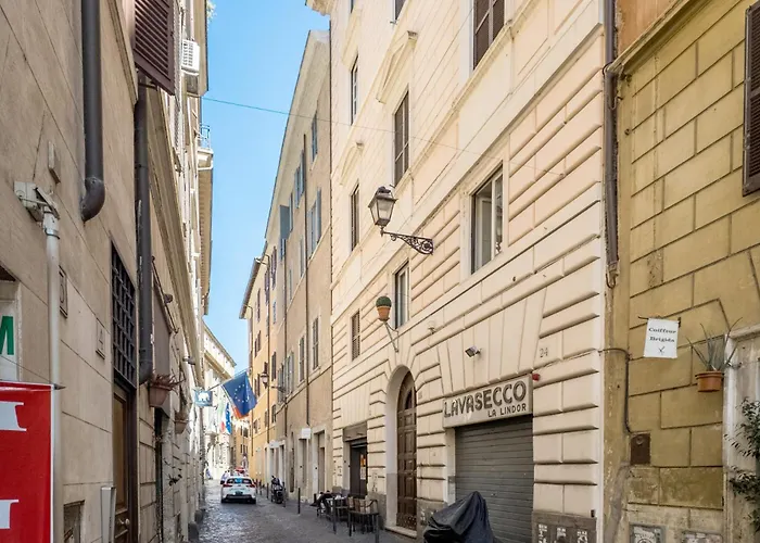 The Rent - Characteristic Three-room Near Piazza Navona Apartmán Řím